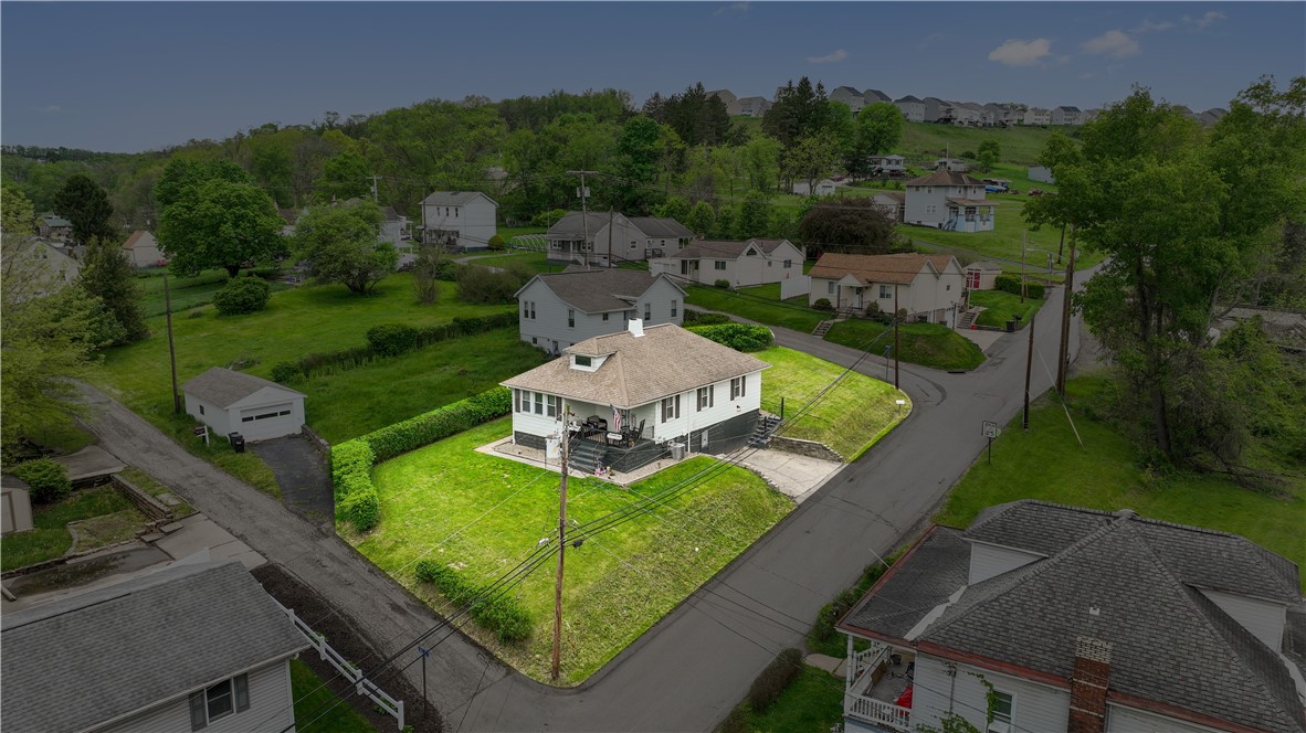 Cecil, Pennsylvania 15057, United States, 2 Bedrooms Bedrooms, ,1 BathroomBathrooms,Residential,Contingent,124722