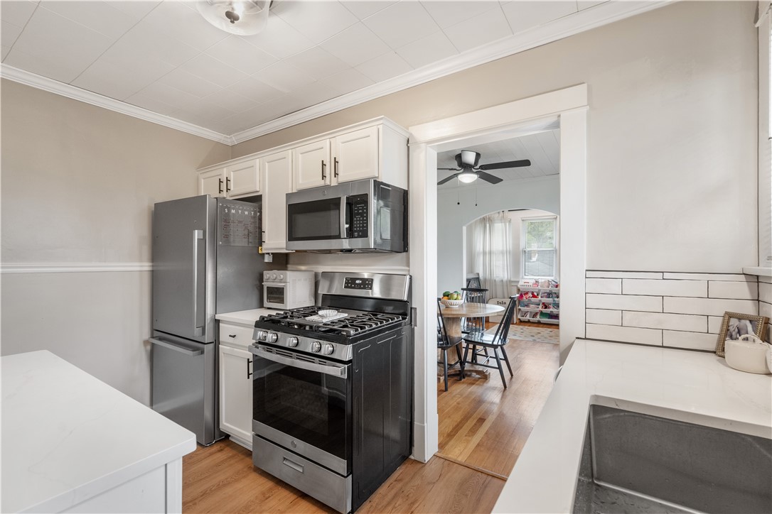 Cecil, Pennsylvania 15057, United States, 2 Bedrooms Bedrooms, ,1 BathroomBathrooms,Residential,Contingent,124722