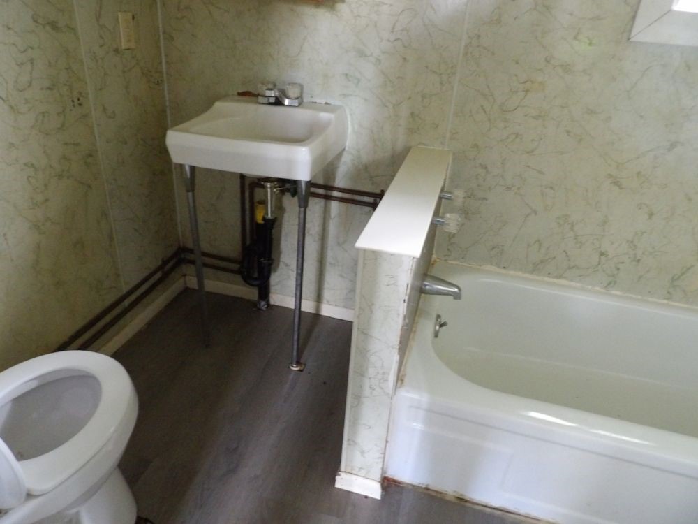 141 Pierce Ave Ave, Sharpsville, Pennsylvania image 3