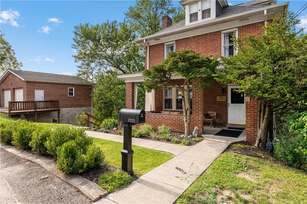 2522 HOMEHURST AVE, PITTSBURGH, PA 15234 - Image 527edbd5f1d3a61df6c712ee0fdea33b/3374858581