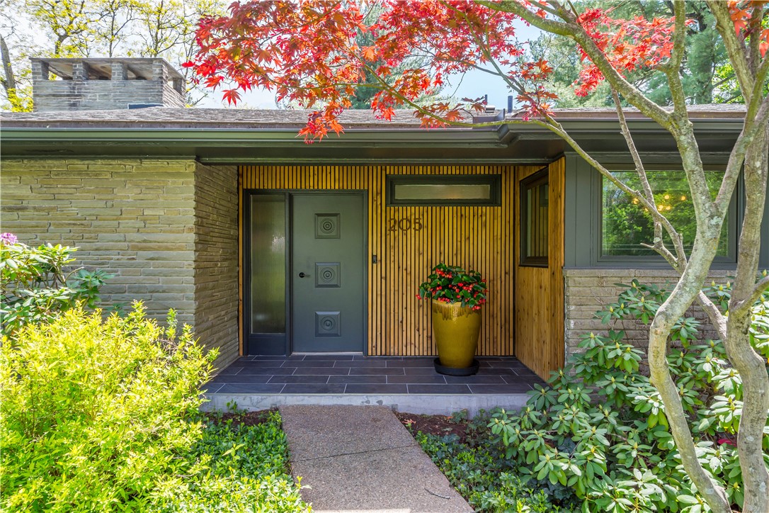 205 Seegar Rd