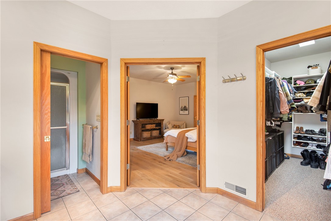 Milford Twp, Pennsylvania 15501, United States, 5 Bedrooms Bedrooms, ,4 BathroomsBathrooms,Residential,Pending,107563