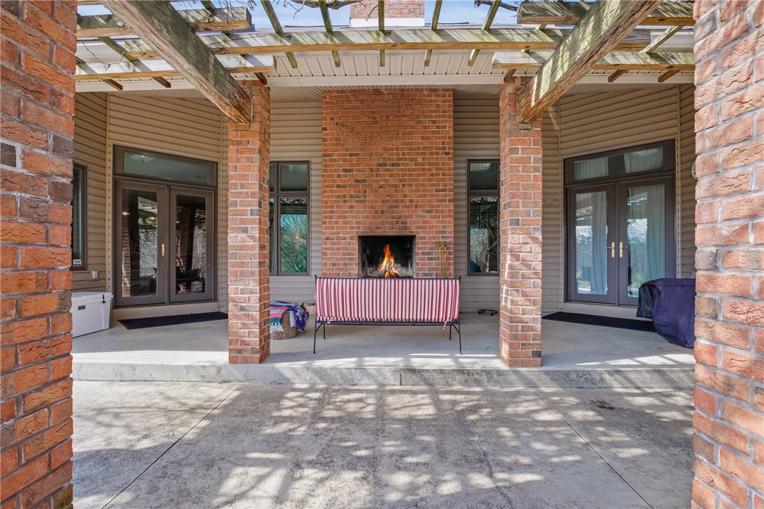 Milford Twp, Pennsylvania 15501, United States, 5 Bedrooms Bedrooms, ,4 BathroomsBathrooms,Residential,Pending,107563