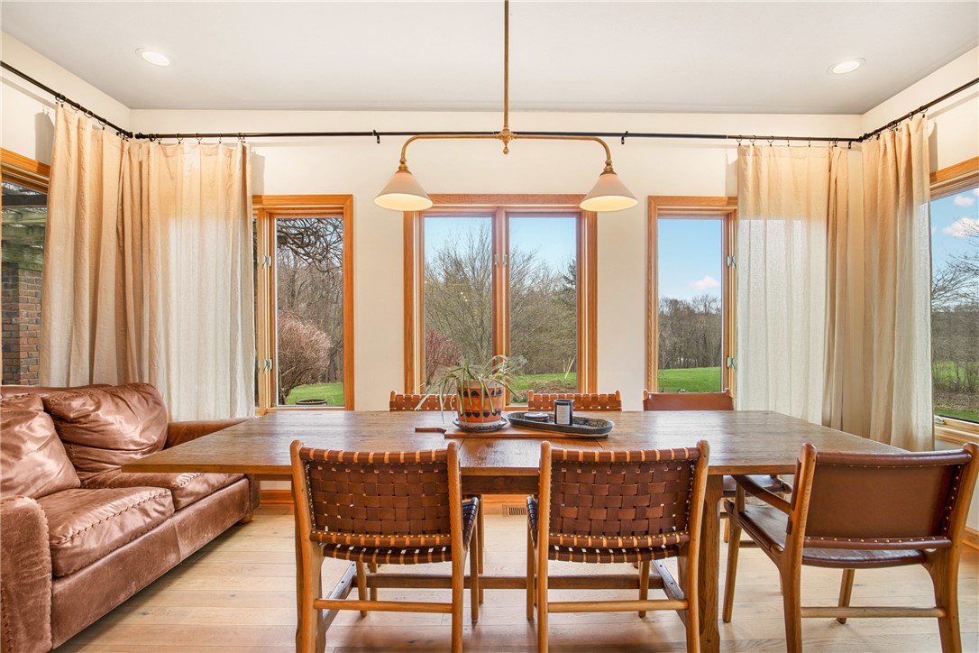 Milford Twp, Pennsylvania 15501, United States, 5 Bedrooms Bedrooms, ,4 BathroomsBathrooms,Residential,Pending,107563