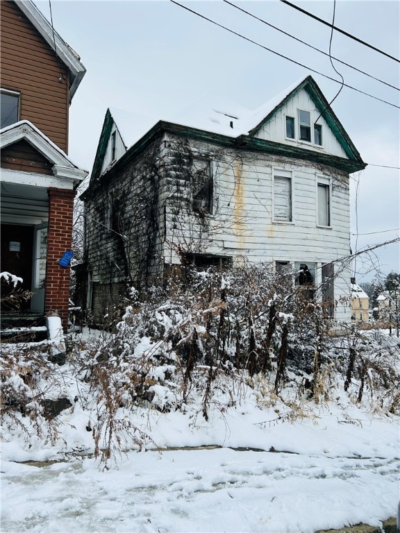 1712 Converse St
