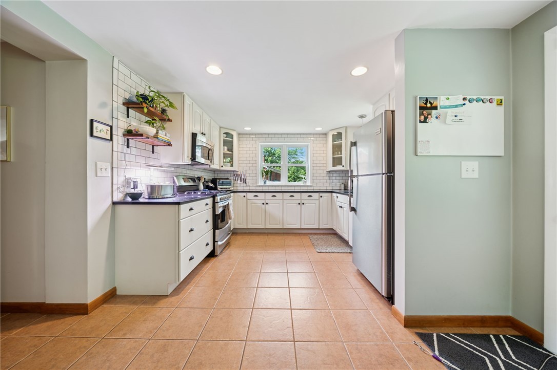 Forest Hills Boro, Pennsylvania 15221, United States, 3 Bedrooms Bedrooms, ,3 BathroomsBathrooms,Residential,Active,170558