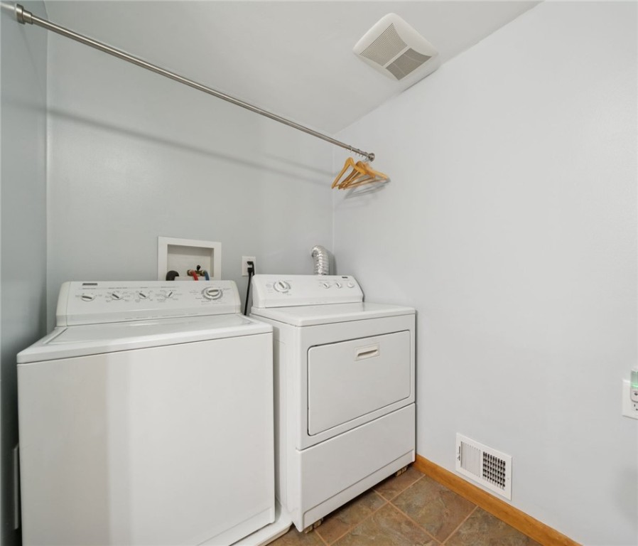 Forest Hills Boro, Pennsylvania 15221, United States, 3 Bedrooms Bedrooms, ,3 BathroomsBathrooms,Residential,Active,170558