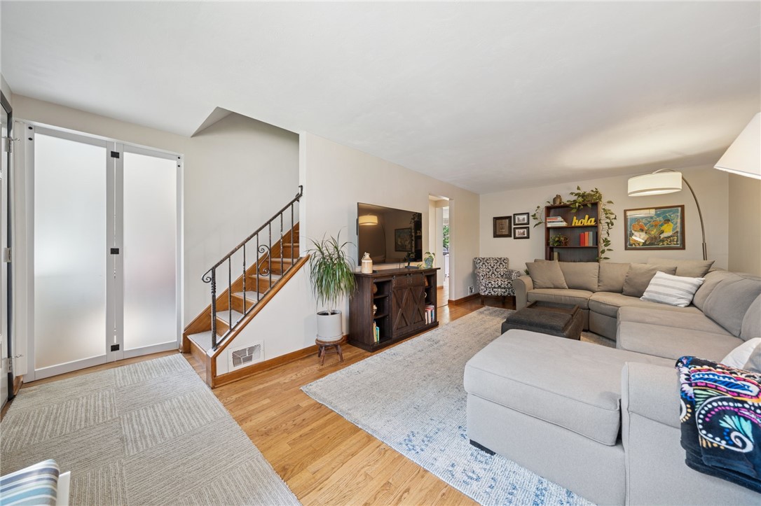 Forest Hills Boro, Pennsylvania 15221, United States, 3 Bedrooms Bedrooms, ,3 BathroomsBathrooms,Residential,Active,170558