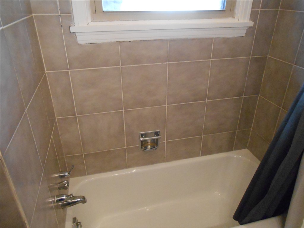 Monessen, Pennsylvania 15062, United States, 2 Bedrooms Bedrooms, ,1 BathroomBathrooms,Residential,Active,85718