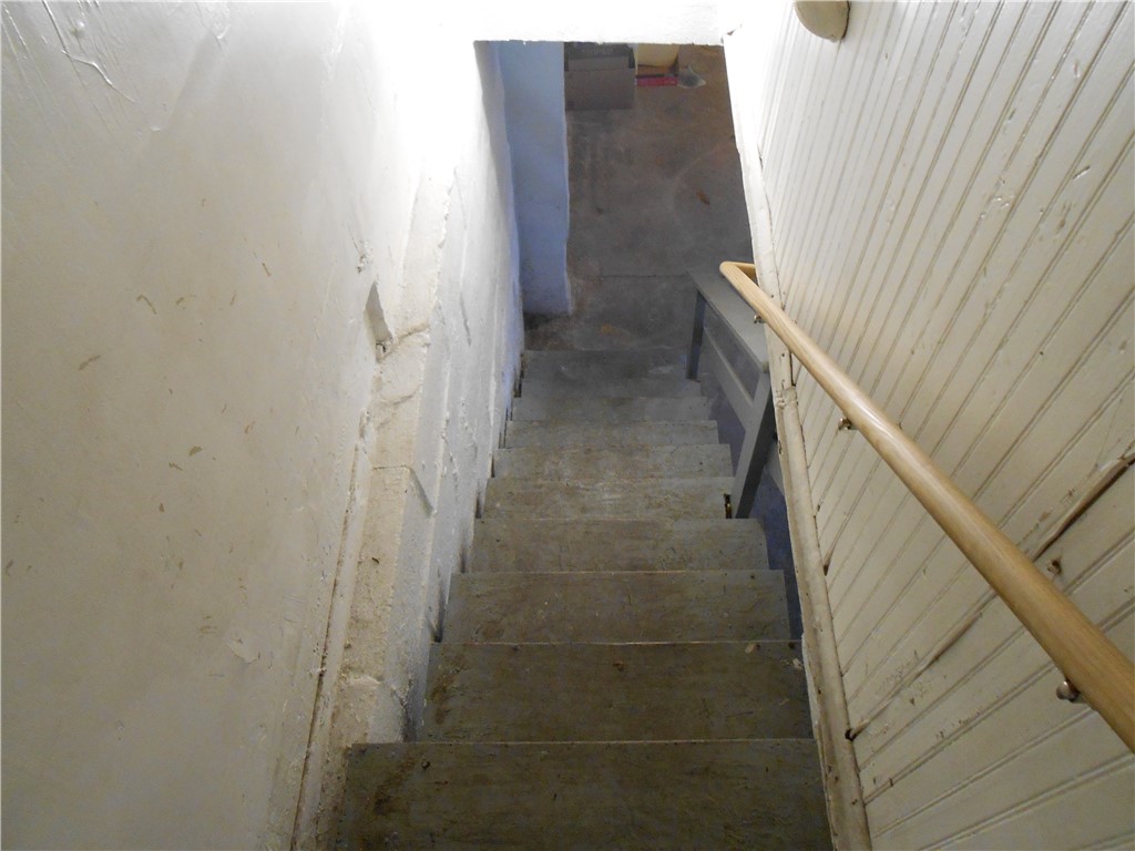 Monessen, Pennsylvania 15062, United States, 2 Bedrooms Bedrooms, ,1 BathroomBathrooms,Residential,Active,85718