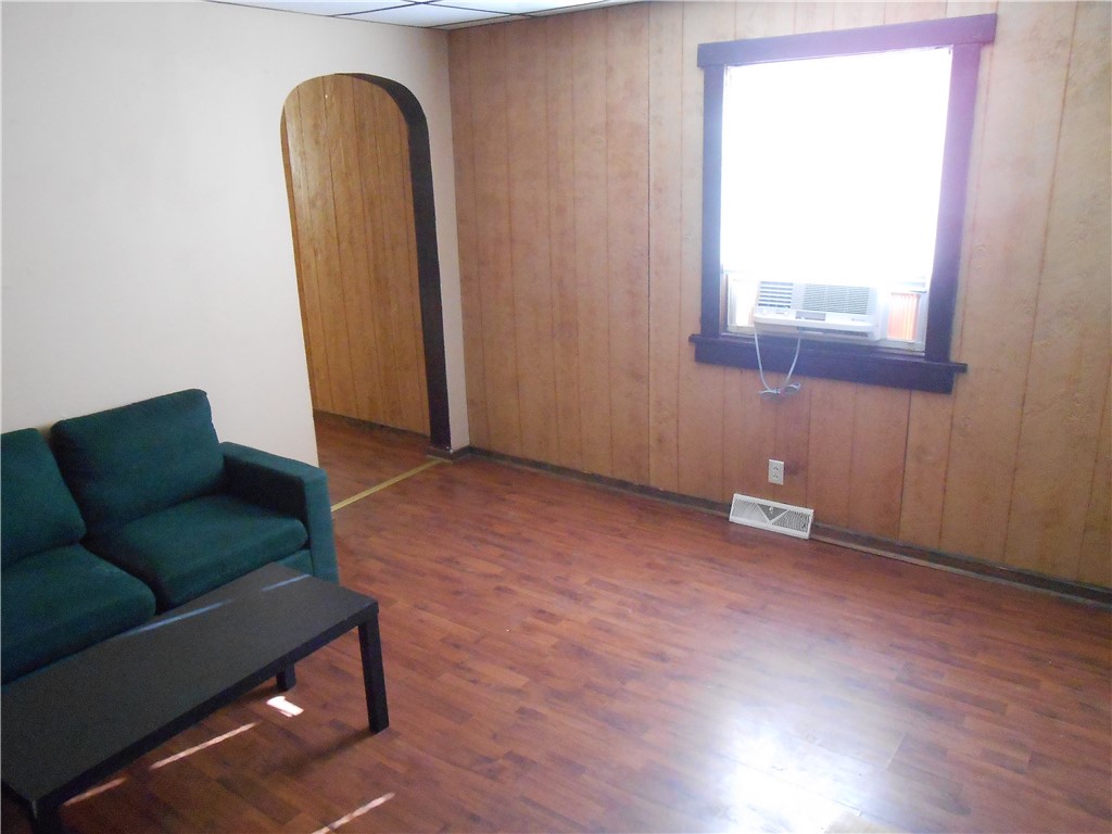 Monessen, Pennsylvania 15062, United States, 2 Bedrooms Bedrooms, ,1 BathroomBathrooms,Residential,Active,85718