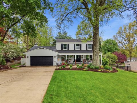 Photo of 2344 Southwood Dr, Pittsburgh, PA 15241 (MLS # 1751084)