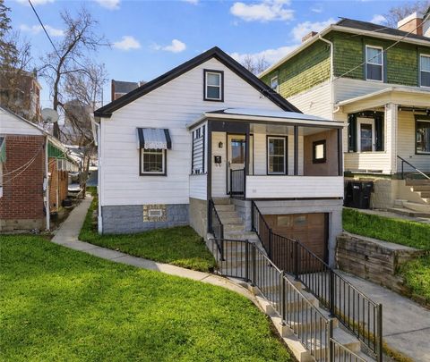 Photo of 115 Frankfort Ave, Pittsburgh, PA 15229 (MLS # 1747559)