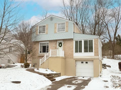 Photo for 461 Sleepy Hollow Rd