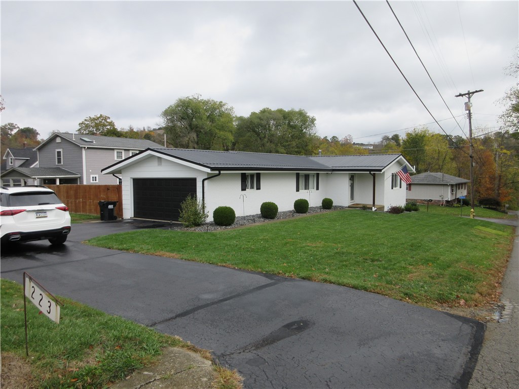223 Gartley Ave