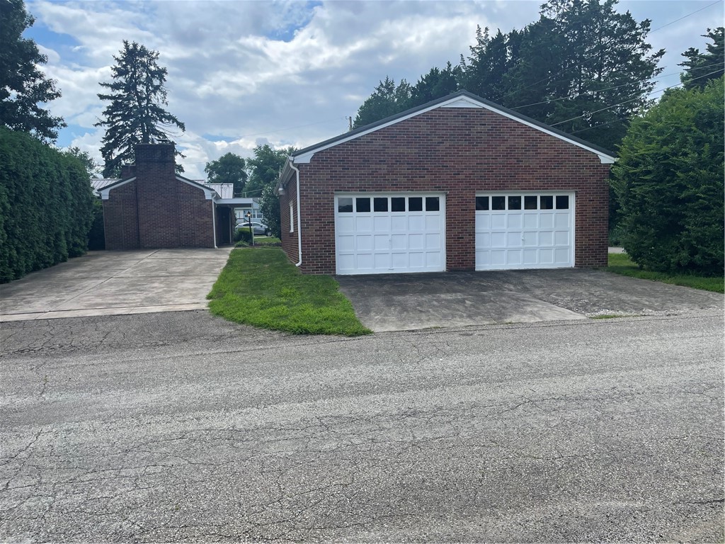 140 Rita Ave