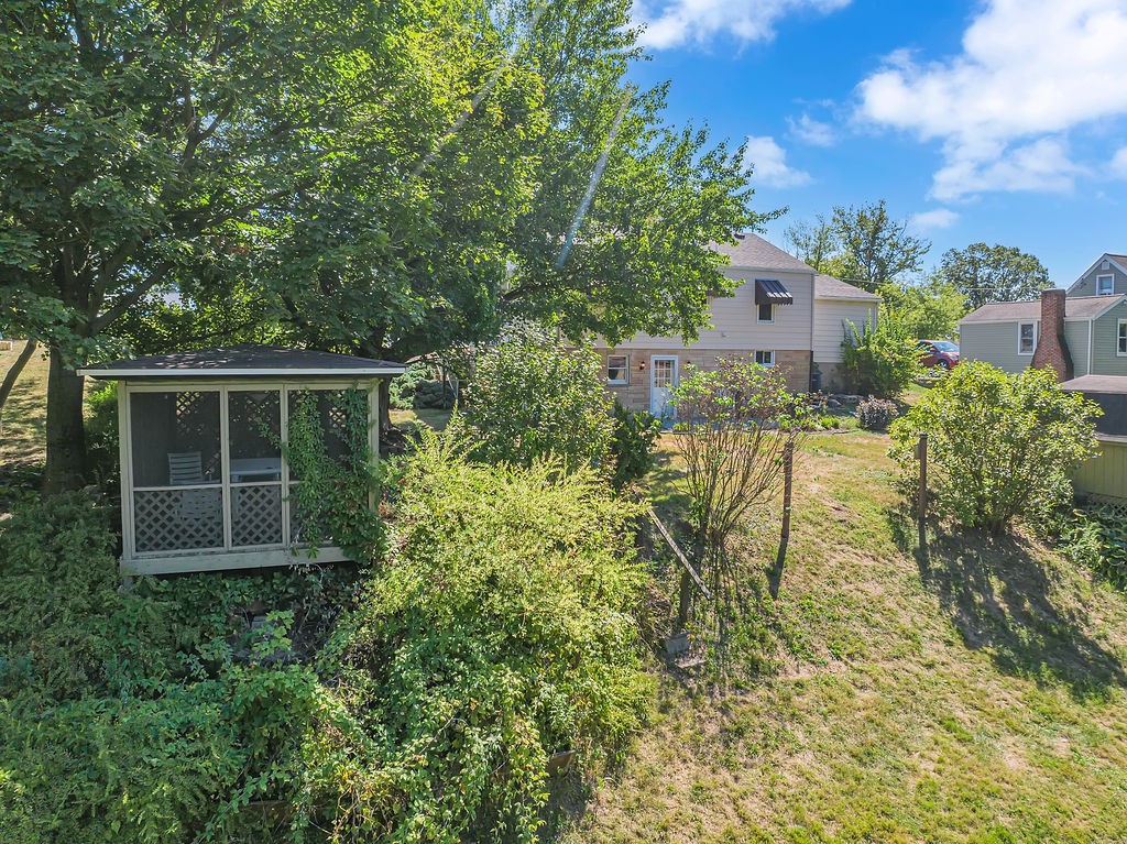 Center Twp, Pennsylvania 15001, United States, 3 Bedrooms Bedrooms, ,2 BathroomsBathrooms,Residential,Contingent,205383