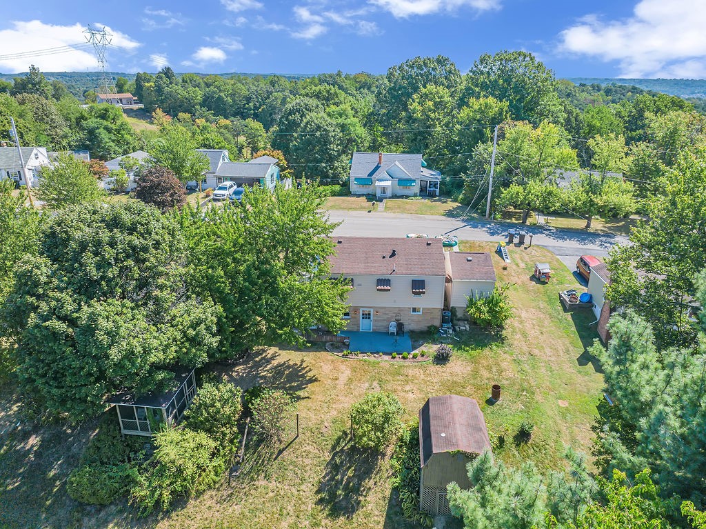 Center Twp, Pennsylvania 15001, United States, 3 Bedrooms Bedrooms, ,2 BathroomsBathrooms,Residential,Contingent,205383