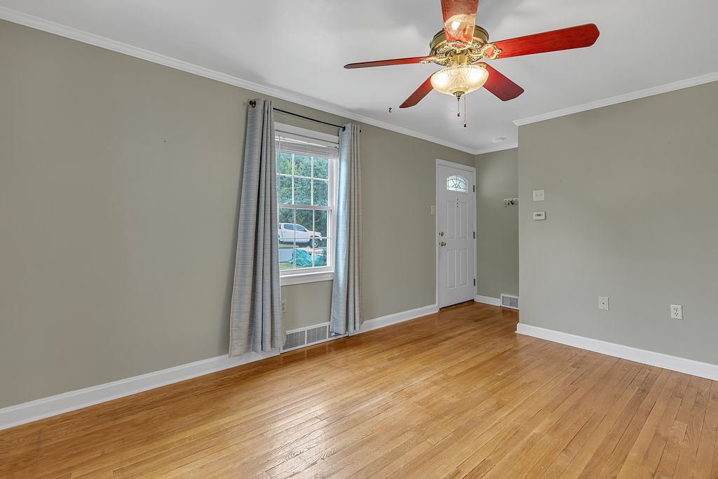 Center Twp, Pennsylvania 15001, United States, 3 Bedrooms Bedrooms, ,2 BathroomsBathrooms,Residential,Contingent,205383