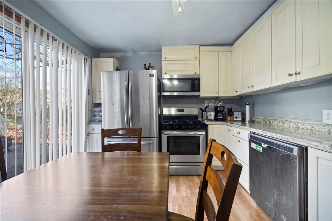 206 7th St St, Oakmont, Pennsylvania image 11