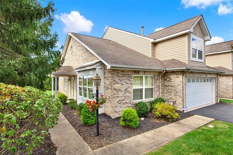 Townhouse For Sale - 2300 Wheatland Cir<br/> Murrysville, PA 15626