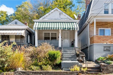 Photo of 4315 Lydia St, Pittsburgh, PA 15207 (MLS # 1744280)