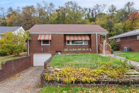 Photo of 1233 Virginia Ave, Midland, PA 15059 (MLS # 1728935)
