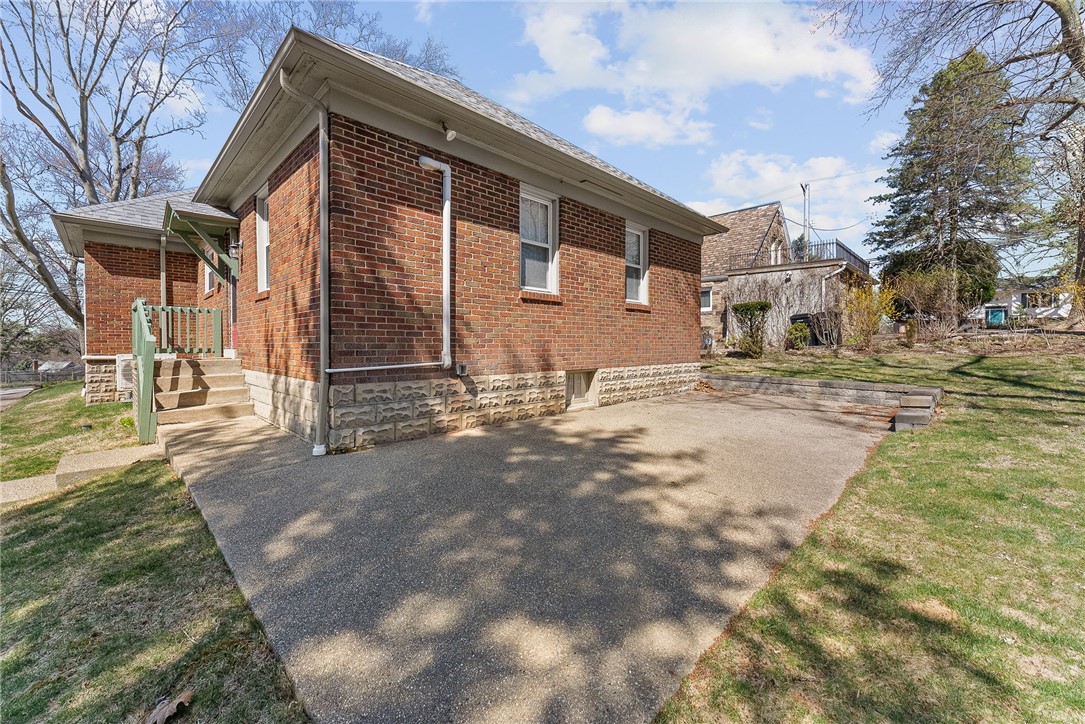 2401 Sylvania Dr Dr, Bethel Park, Pennsylvania image 36