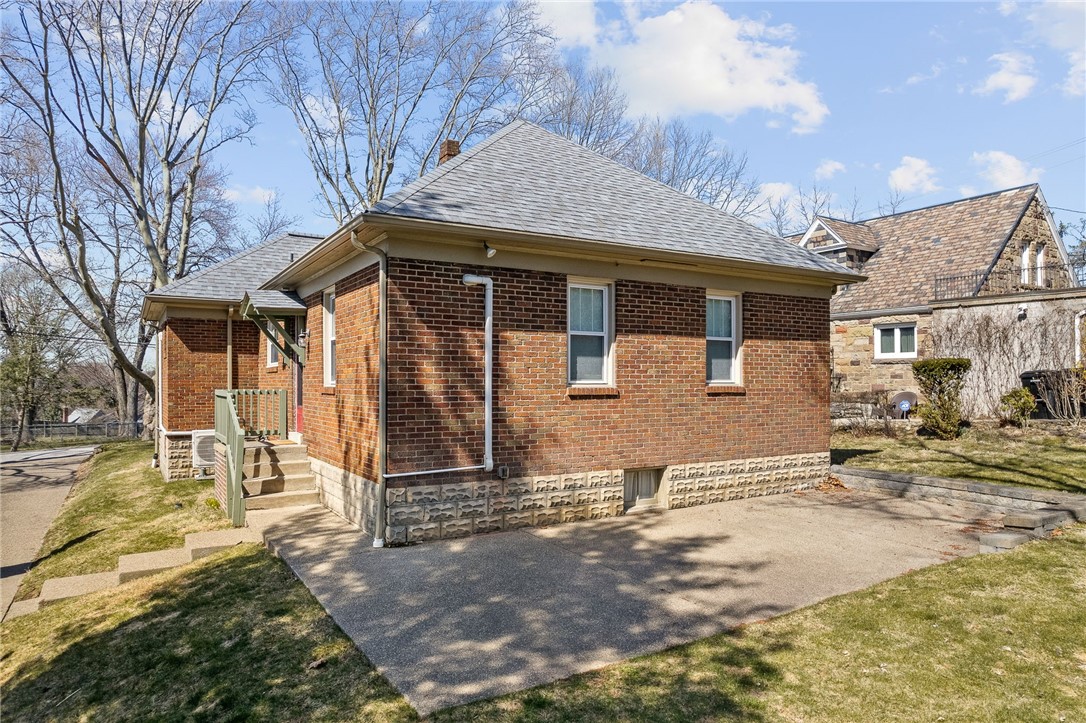 2401 Sylvania Dr Dr, Bethel Park, Pennsylvania image 33