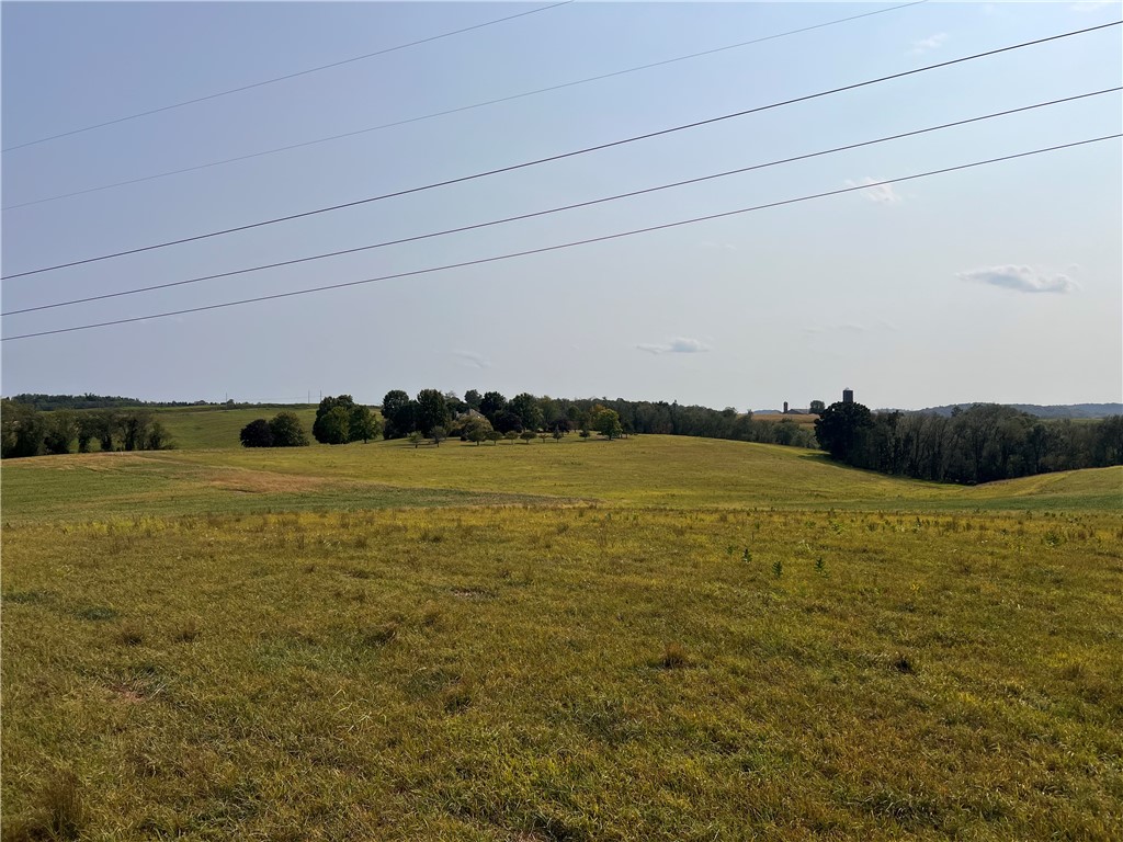 Loyalhanna, Pennsylvania 15681, United States, 4 Bedrooms Bedrooms, ,5 BathroomsBathrooms,Residential,Active,246601