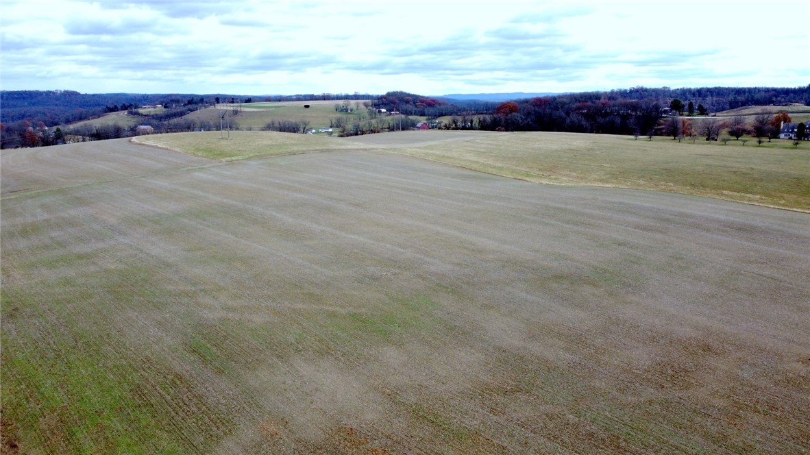 Loyalhanna, Pennsylvania 15681, United States, 4 Bedrooms Bedrooms, ,5 BathroomsBathrooms,Residential,Active,246601