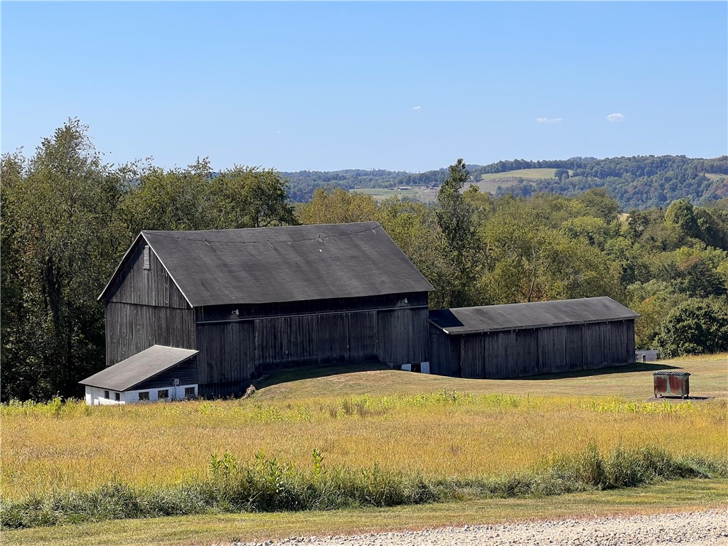Loyalhanna, Pennsylvania 15681, United States, 4 Bedrooms Bedrooms, ,5 BathroomsBathrooms,Residential,Active,246601