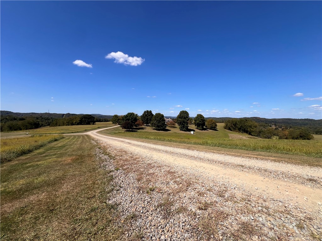 Loyalhanna, Pennsylvania 15681, United States, 4 Bedrooms Bedrooms, ,5 BathroomsBathrooms,Residential,Active,246601