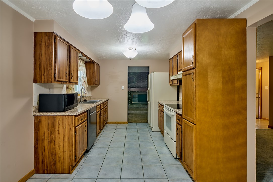 18 Giant Oak Dr, Baden, Pennsylvania image 12