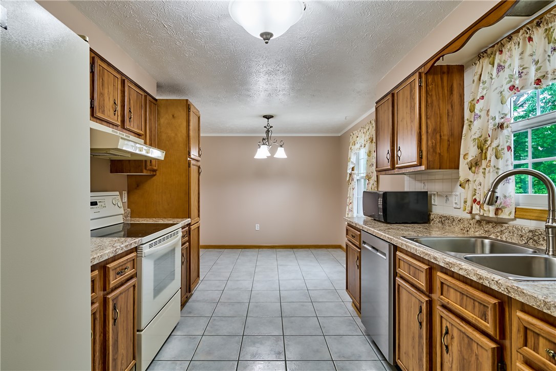 18 Giant Oak Dr, Baden, Pennsylvania image 10