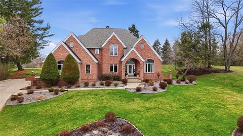 109 Brookside Ln Moon/Crescent Twp PA 15108