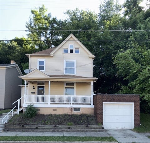 Photo of 705 12th Ave, New Brighton, PA 15066 (MLS # 1759826)