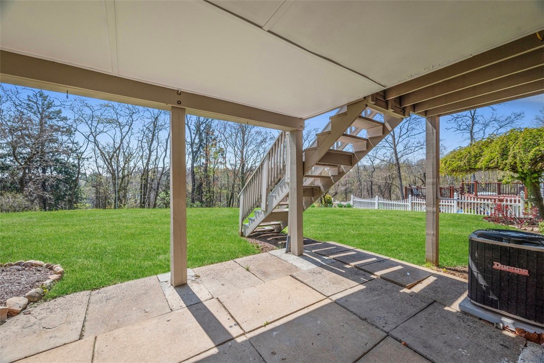 1375 Snee Drive Dr, South Park, Pennsylvania image 31