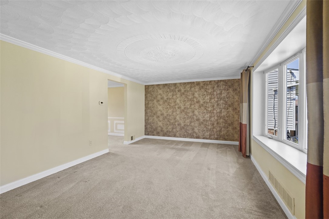 1375 Snee Drive Dr, South Park, Pennsylvania image 5