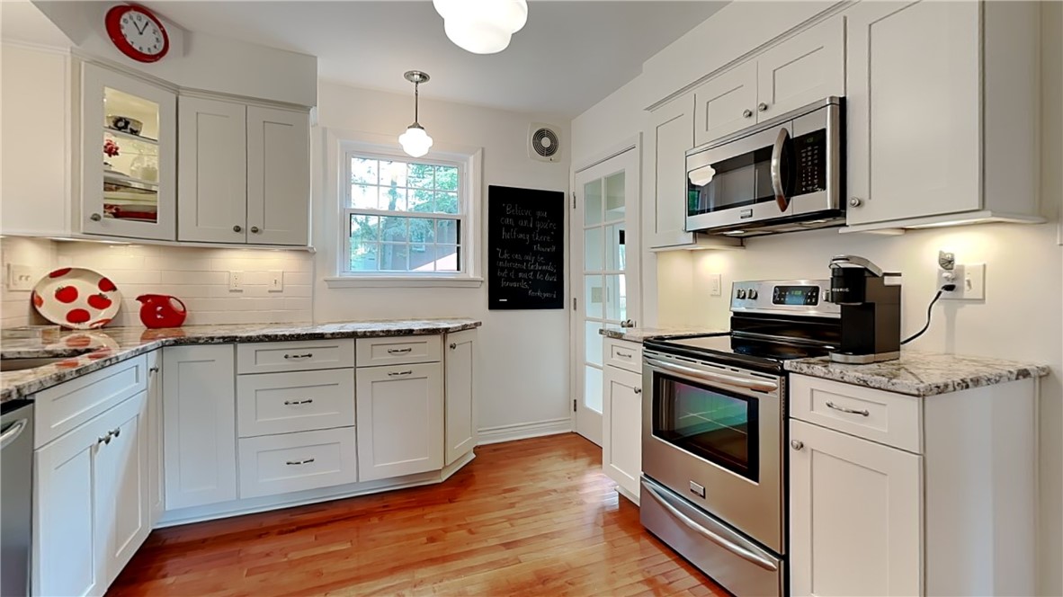 Ross Twp, Pennsylvania 15229, United States, 3 Bedrooms Bedrooms, ,2 BathroomsBathrooms,Residential,Contingent,154853