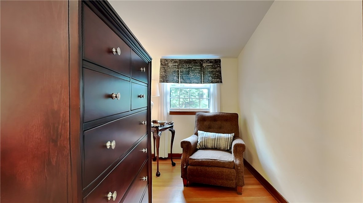 Ross Twp, Pennsylvania 15229, United States, 3 Bedrooms Bedrooms, ,2 BathroomsBathrooms,Residential,Contingent,154853