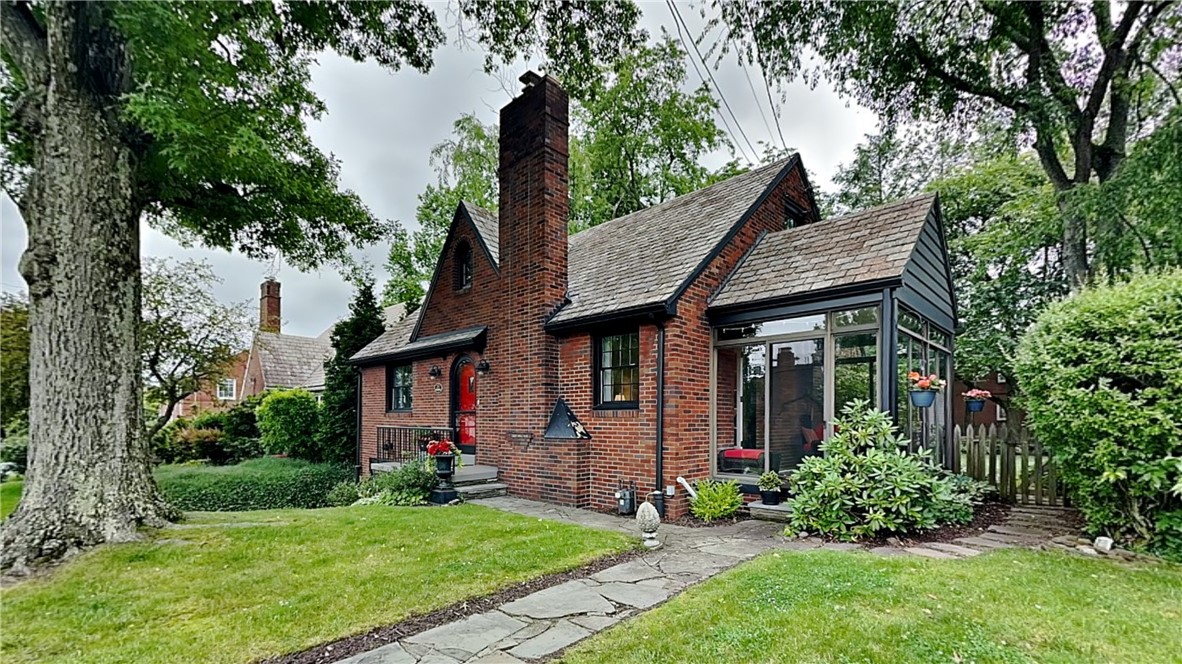 Ross Twp, Pennsylvania 15229, United States, 3 Bedrooms Bedrooms, ,2 BathroomsBathrooms,Residential,Contingent,154853