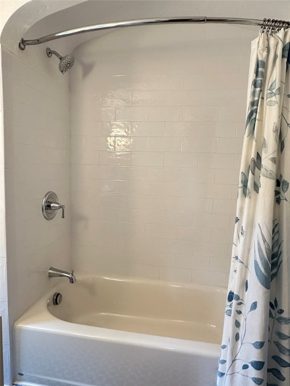 Ross Twp, Pennsylvania 15229, United States, 3 Bedrooms Bedrooms, ,2 BathroomsBathrooms,Residential,Contingent,154853