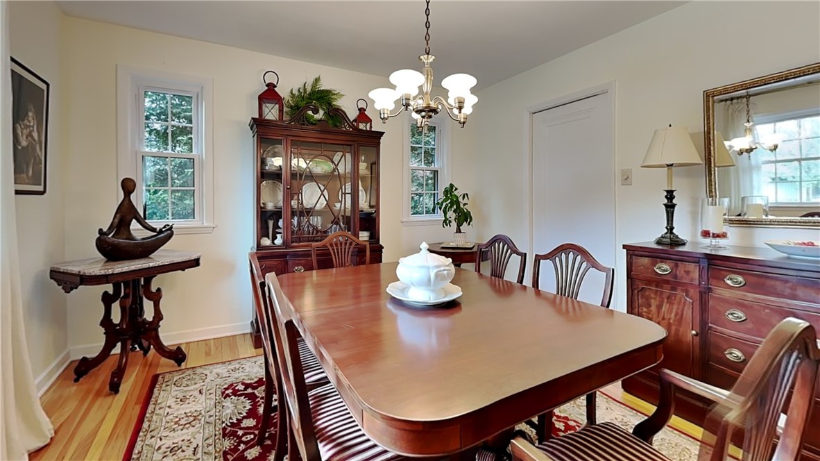 Ross Twp, Pennsylvania 15229, United States, 3 Bedrooms Bedrooms, ,2 BathroomsBathrooms,Residential,Contingent,154853