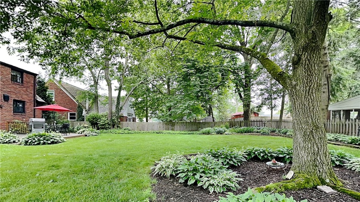 Ross Twp, Pennsylvania 15229, United States, 3 Bedrooms Bedrooms, ,2 BathroomsBathrooms,Residential,Contingent,154853