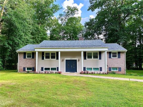214 Raptor Cir Neshannock Twp PA 16105
