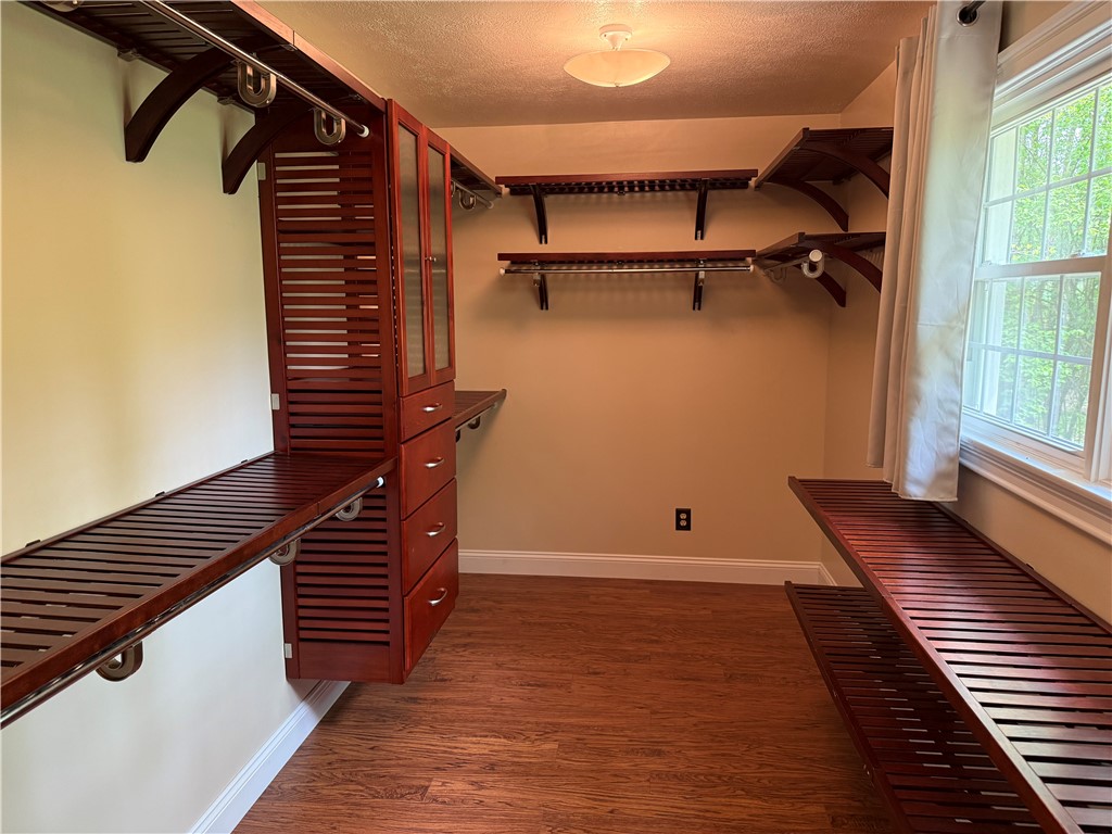 Neshannock Twp, Pennsylvania 16105, United States, 5 Bedrooms Bedrooms, ,3 BathroomsBathrooms,Residential,Active,31558