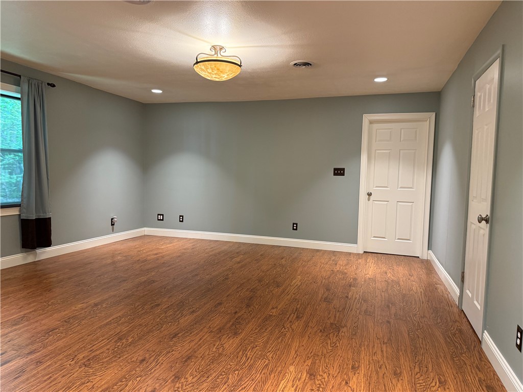 Neshannock Twp, Pennsylvania 16105, United States, 5 Bedrooms Bedrooms, ,3 BathroomsBathrooms,Residential,Active,31558