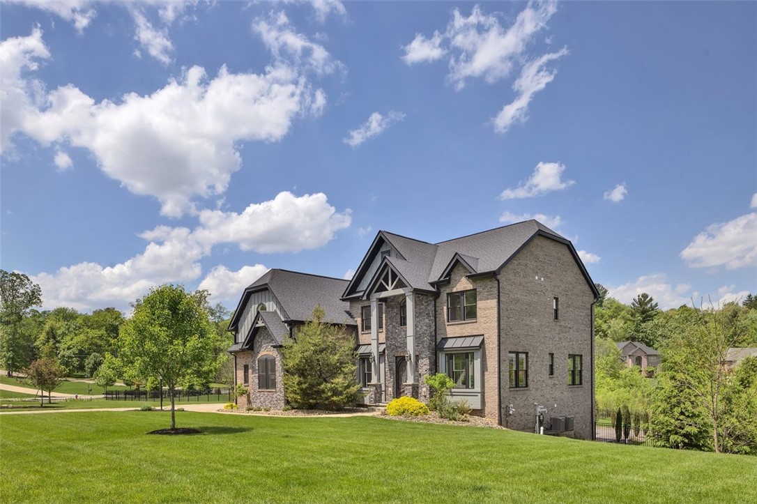 301 Serendipity Ln
