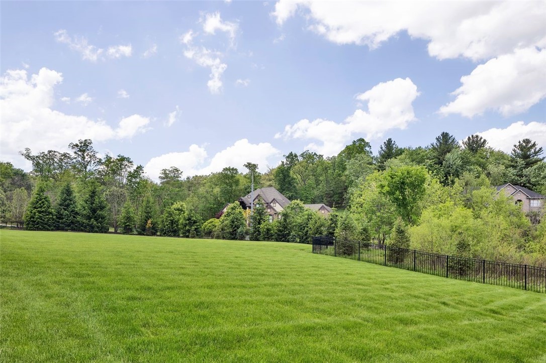 301 Serendipity Ln